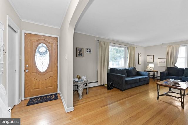 4116 SPRINGMILL RD, Whitehall, PA 18052