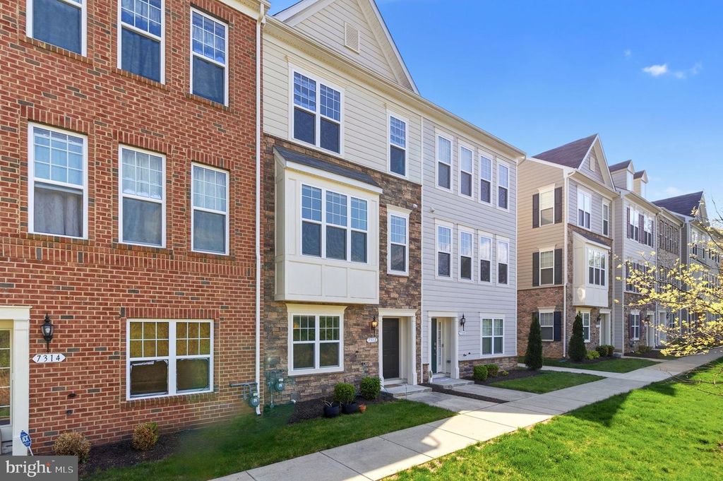 7312 WOOD TRAIL DR, Lanham, MD 20706