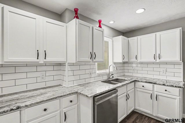 7700 S 36 Street, Lincoln, NE 68516