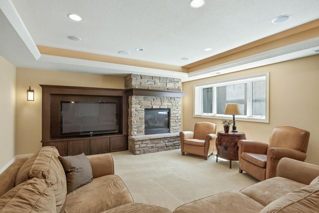 14915 61st Avenue N, Plymouth, MN 55446