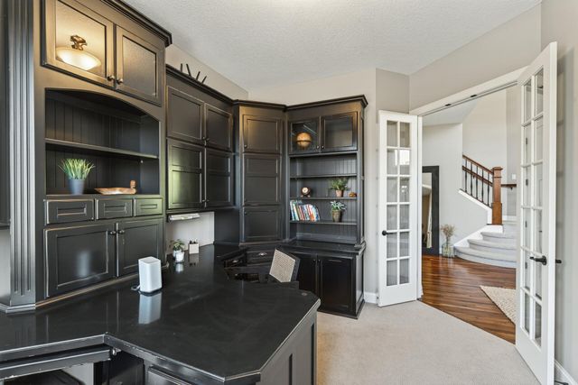 14915 61st Avenue N, Plymouth, MN 55446
