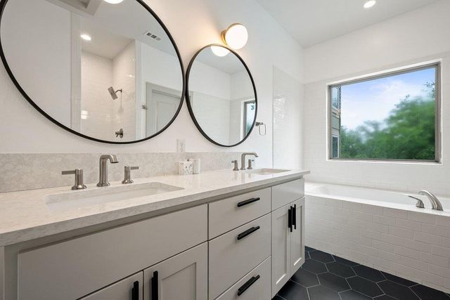 1131 Poquito ST A, Austin, TX 78702