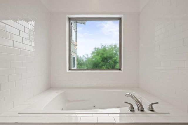 1131 Poquito ST A, Austin, TX 78702