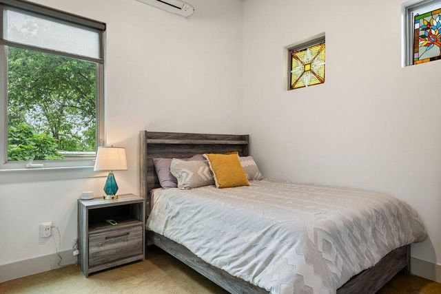 1131 Poquito ST A, Austin, TX 78702