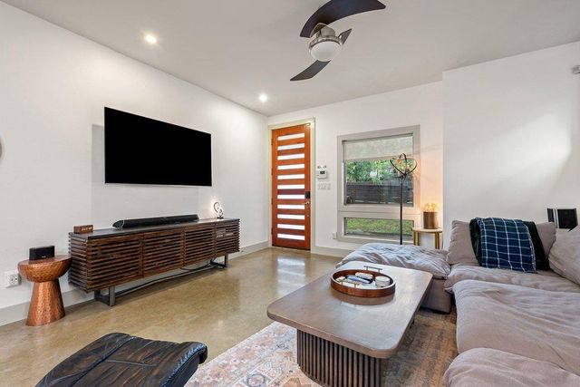 1131 Poquito ST A, Austin, TX 78702