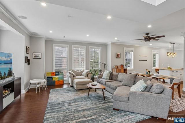 200 Laird Avenue C2201, Cliffside Park, NJ 07010