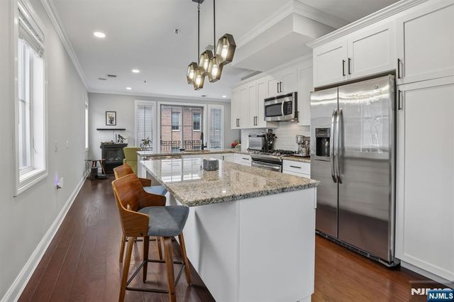 200 Laird Avenue C2201, Cliffside Park, NJ 07010