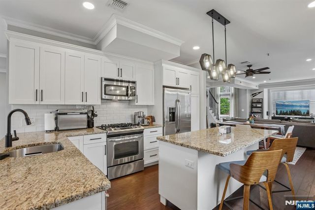 200 Laird Avenue C2201, Cliffside Park, NJ 07010