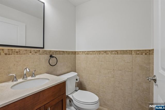 200 Laird Avenue C2201, Cliffside Park, NJ 07010