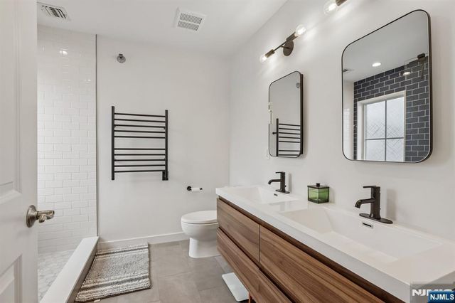 200 Laird Avenue C2201, Cliffside Park, NJ 07010