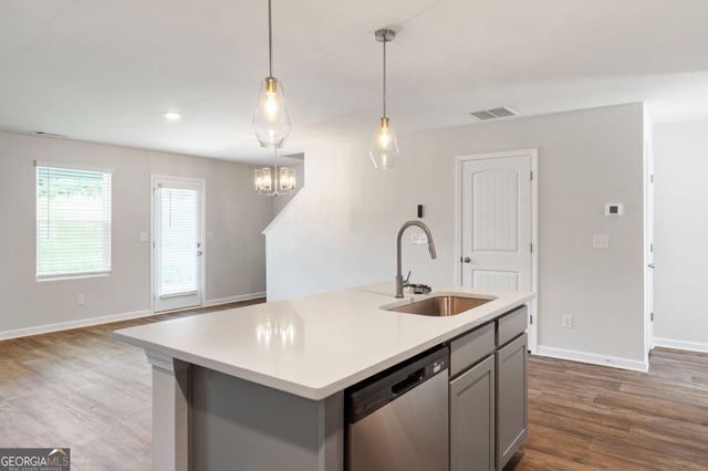 724 Lipizzan Trace, Hogansville, GA 30230