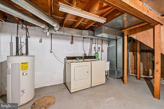 8830 BLUFFWOOD LN, Fort Washington, MD 20744