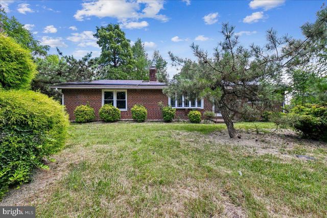 8830 BLUFFWOOD LN, Fort Washington, MD 20744