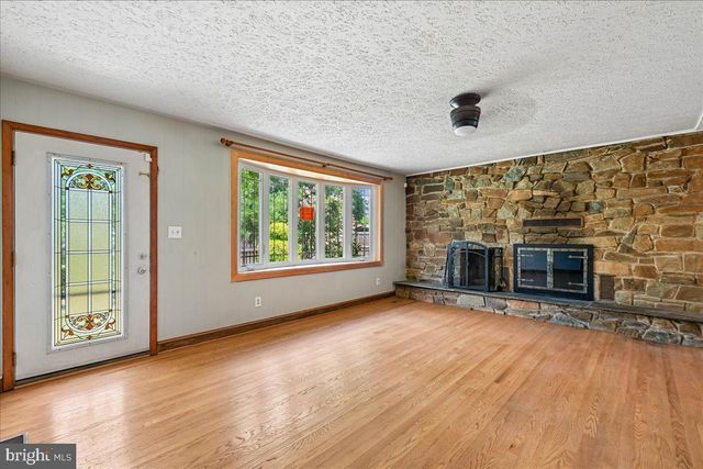 8830 BLUFFWOOD LN, Fort Washington, MD 20744