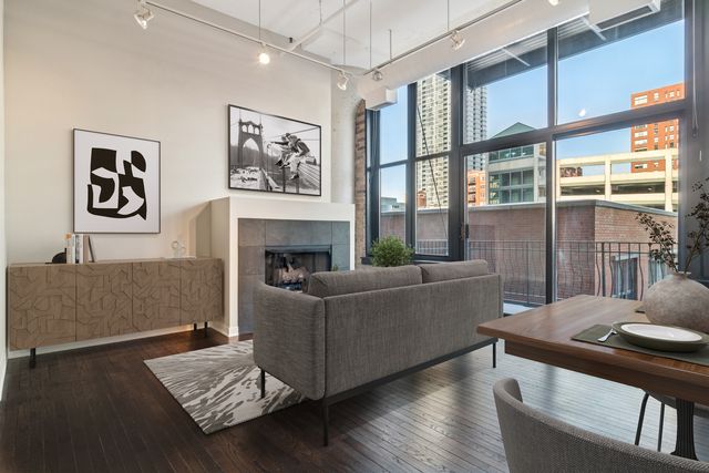 333 W Hubbard Street 502, Chicago, IL 60654