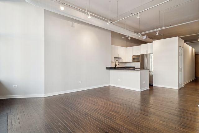 333 W Hubbard Street 502, Chicago, IL 60654