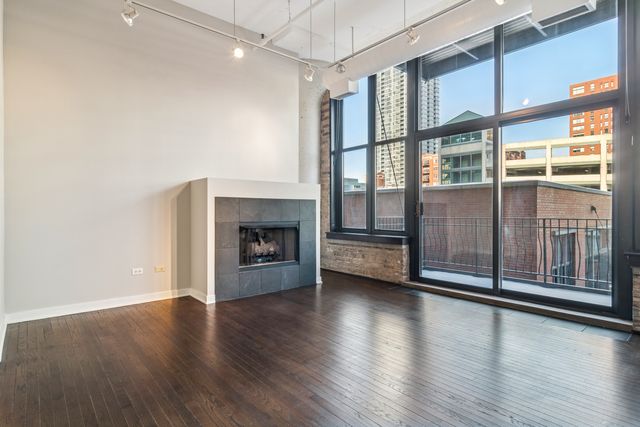 333 W Hubbard Street 502, Chicago, IL 60654