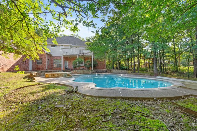 750 Pearl Cove, Oak Point, TX 75068