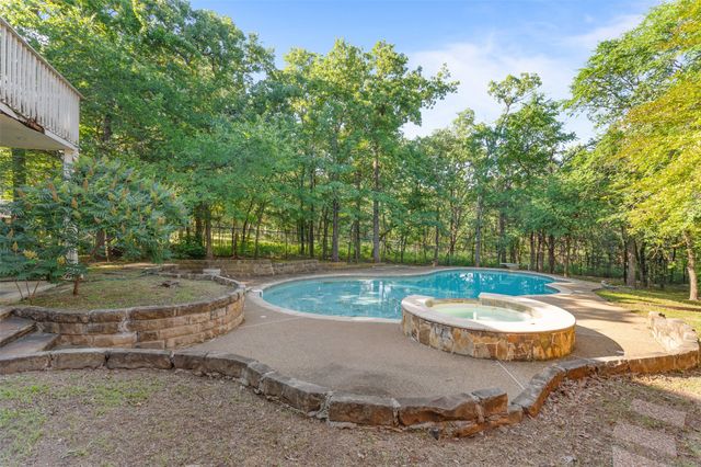 750 Pearl Cove, Oak Point, TX 75068