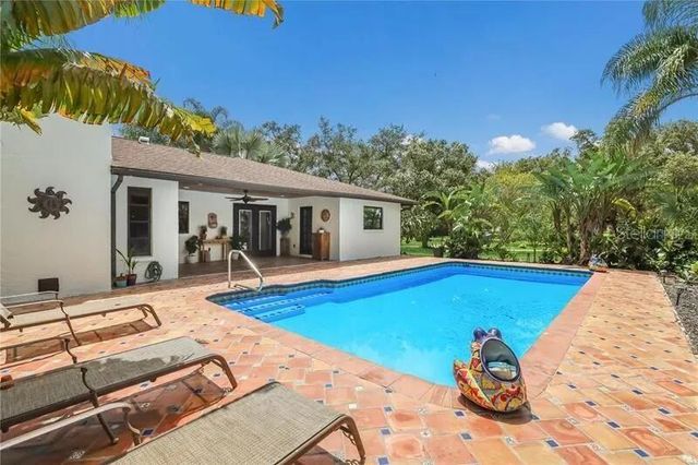 2077 RACIMO DRIVE, Sarasota, FL 34240