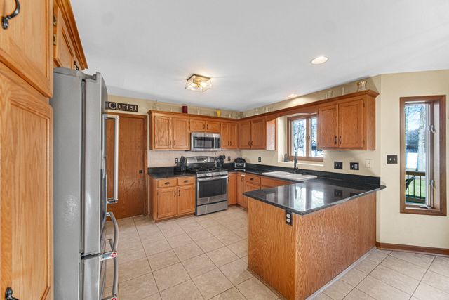 7041 Starling Drive, Schererville, IN 46375