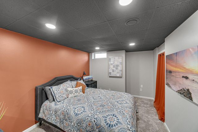 7041 Starling Drive, Schererville, IN 46375