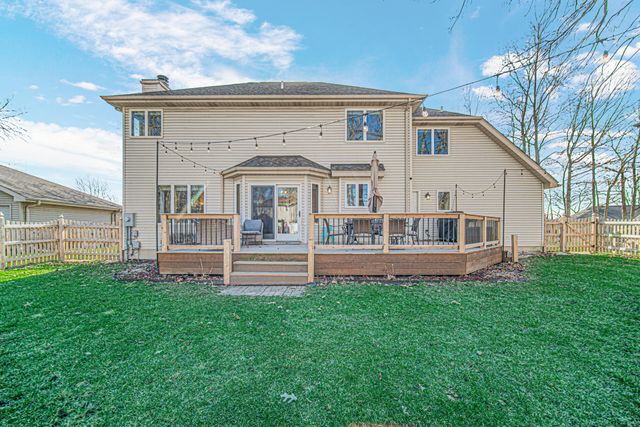 7041 Starling Drive, Schererville, IN 46375