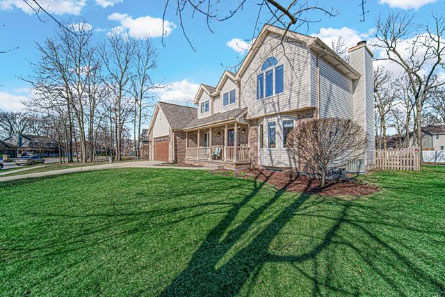 7041 Starling Drive, Schererville, IN 46375