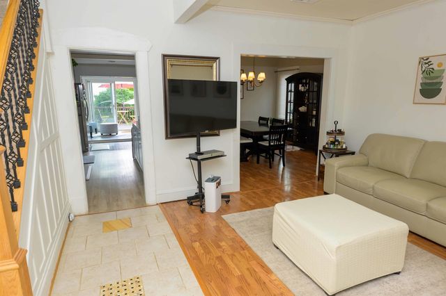 126 POST AVE, Lyndhurst, NJ 07071