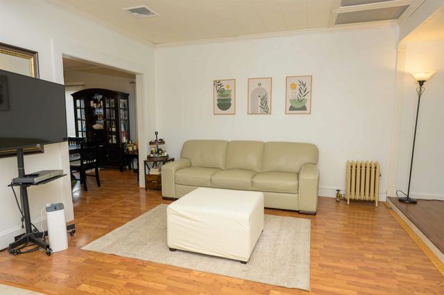 126 POST AVE, Lyndhurst, NJ 07071