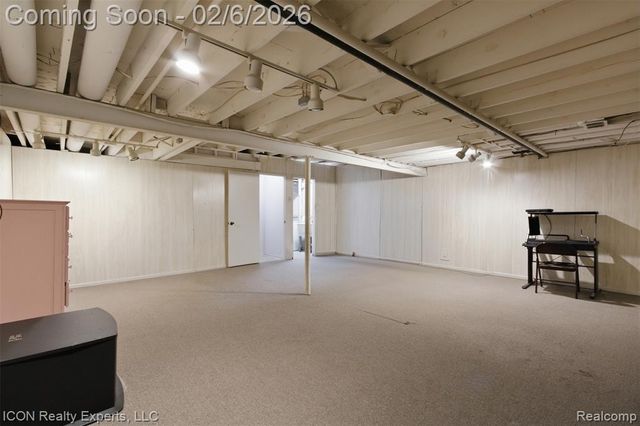 7440 Azalea Court, West Bloomfield, MI 48322