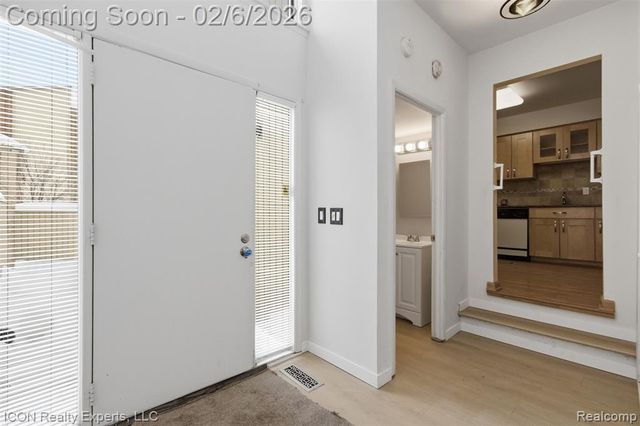 7440 Azalea Court, West Bloomfield, MI 48322