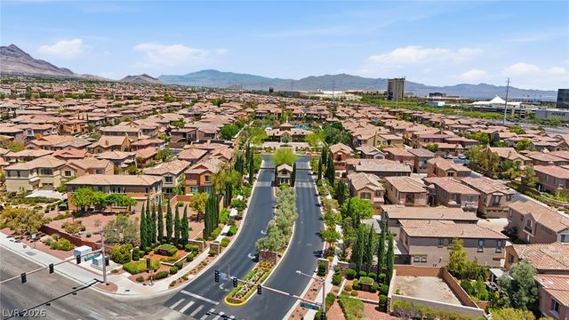 11267 Corsica Mist Avenue, Las Vegas, NV 89135