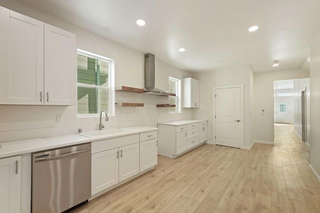 1269 B St, Walnut Grove, CA 95690