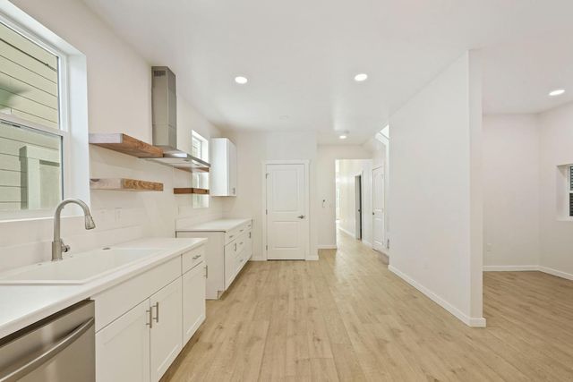 1269 B St, Walnut Grove, CA 95690