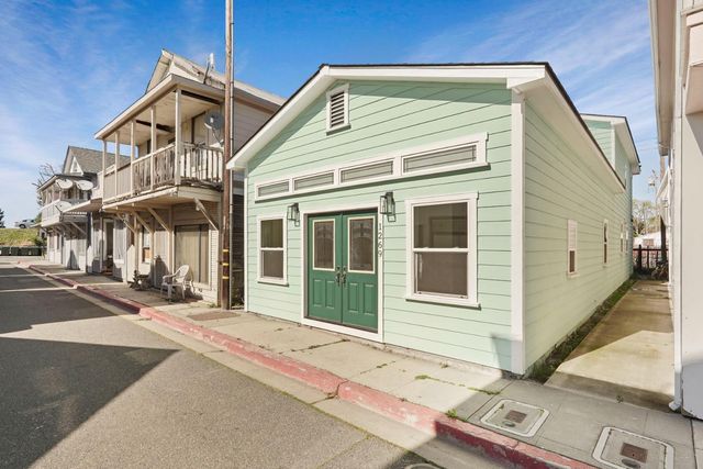 1269 B St, Walnut Grove, CA 95690