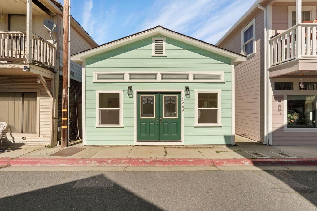 1269 B St, Walnut Grove, CA 95690