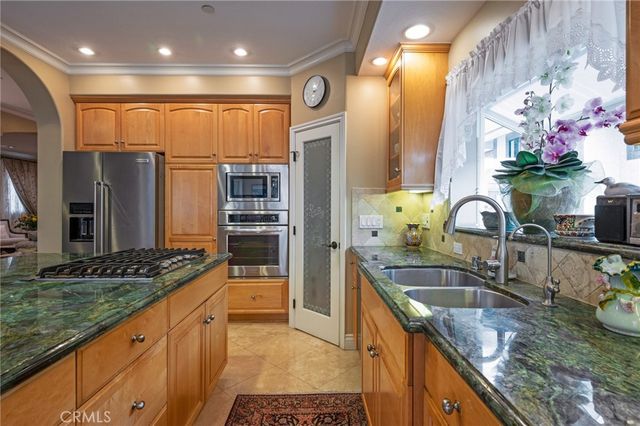 217 S Irena Avenue A, Redondo Beach, CA 90277