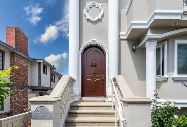 217 S Irena Avenue A, Redondo Beach, CA 90277