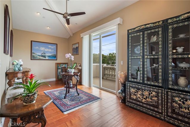 217 S Irena Avenue A, Redondo Beach, CA 90277