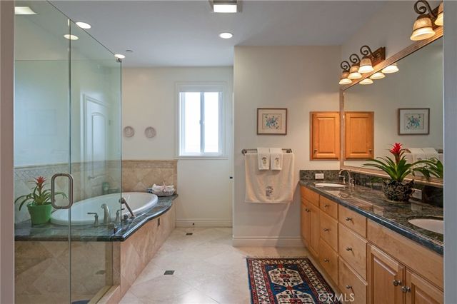 217 S Irena Avenue A, Redondo Beach, CA 90277