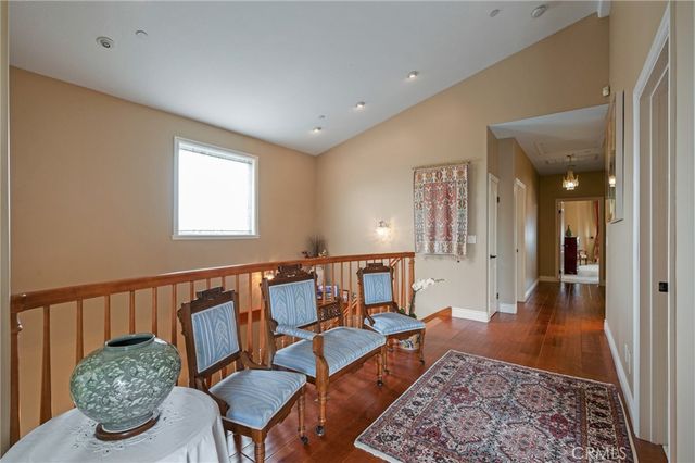217 S Irena Avenue A, Redondo Beach, CA 90277