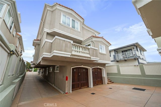217 S Irena Avenue A, Redondo Beach, CA 90277