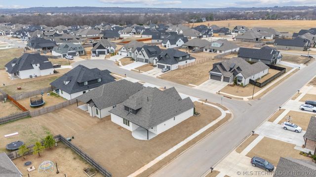 13603 S 21st Court E, Bixby, OK 74008