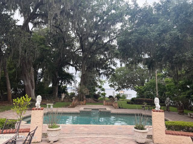 2200 ACADIE Drive, Jacksonville, FL 32217
