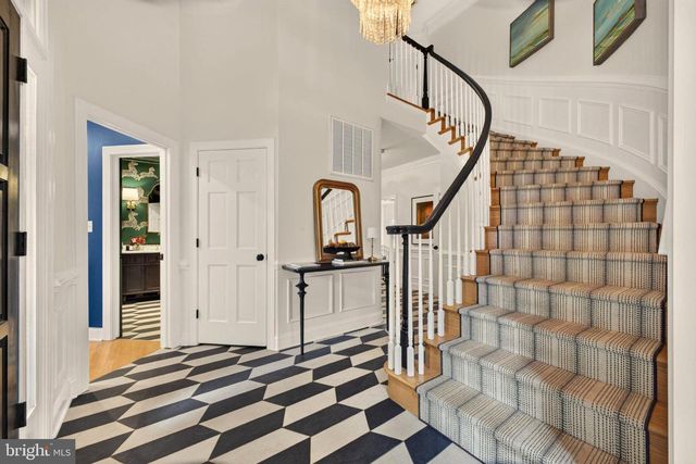 8085 CROOKED OAKS CT, Gainesville, VA 20155