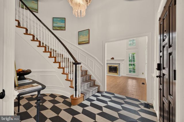 8085 CROOKED OAKS CT, Gainesville, VA 20155