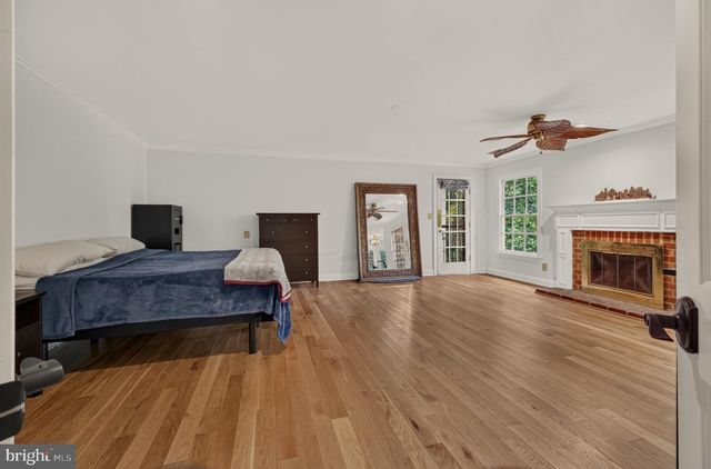 8085 CROOKED OAKS CT, Gainesville, VA 20155