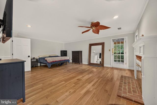 8085 CROOKED OAKS CT, Gainesville, VA 20155