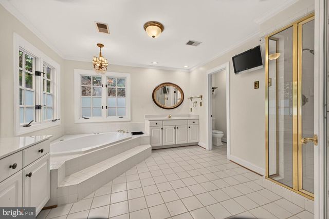 8085 CROOKED OAKS CT, Gainesville, VA 20155